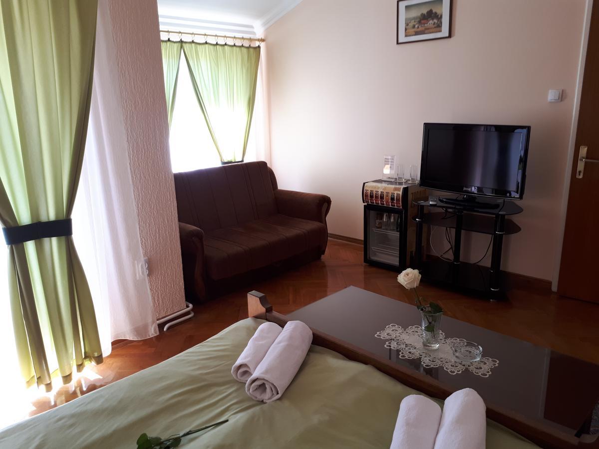 Business Club Selenca Bed & Breakfast Bac Екстериор снимка